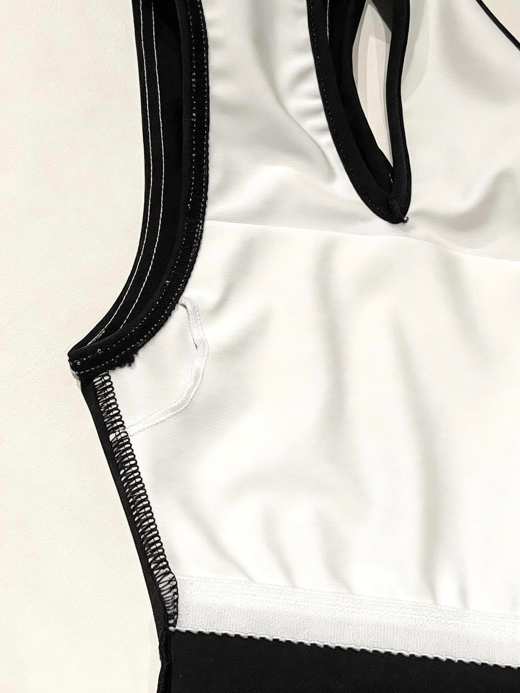 Shoulder Slit Leotard　25MG-LD4 Black